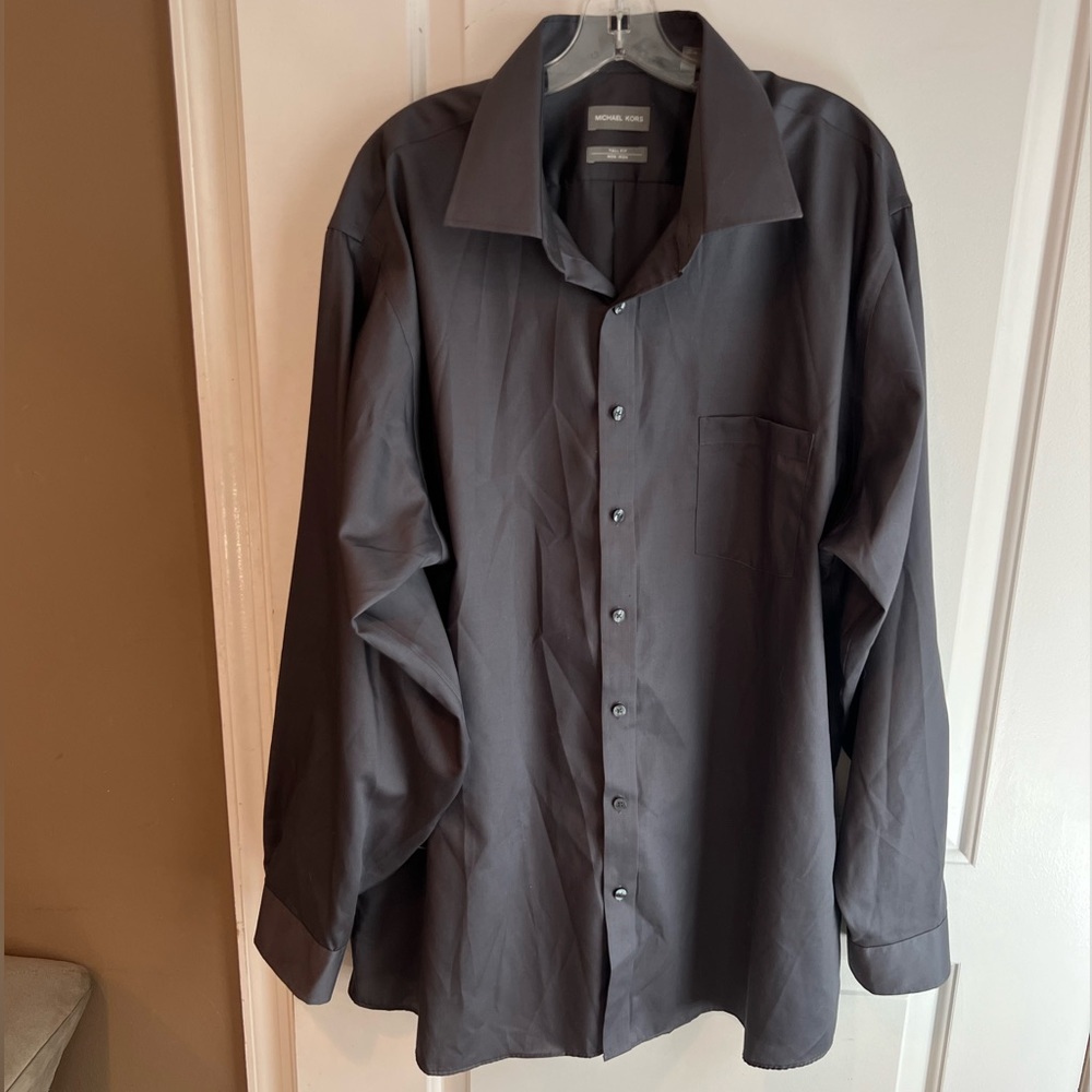 Michael Kors Men’s dress shirt tall fit like new